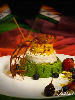 તિરંગા આઈસક્રીમ સંદેશ(tirnga icecream sandesh recipe in gujarati) રેસીપી મુખ્ય ફોટો