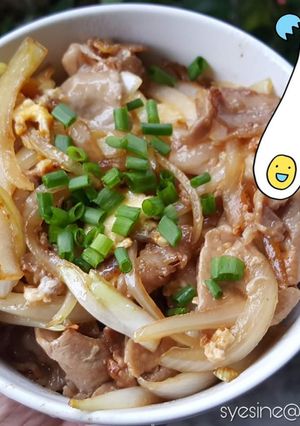 รูปของ ข้าวหน้าหมูสไลด์สไตล์บ้านๆ
