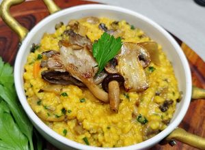 Foto di Fregola casereccia con funghi e zafferano 🍄🍁
