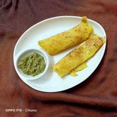 A picture of Moong daal chilla.