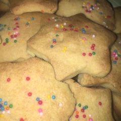 A picture of Butter cookies.