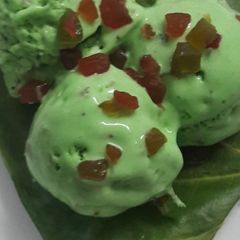 A picture of Shahi paan ice cream.