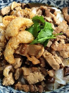 รูปของ ก๋วยเตี๋ยวหลอดทรงเครื่อง