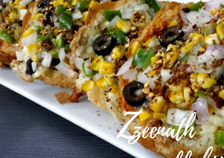 Recipe of Appetizing Pan Slice Bun Veg Pizza