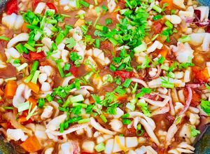 Hình của món Mực ống rim me chua ngọt.