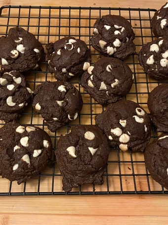 Recipe Inside Out Double Chocolate Chip Cake Cookies the Delicious Really delicious