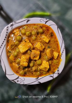 मटर पनीर (Matar paneer recipe in hindi) रेसिपी मुख्य फोटो