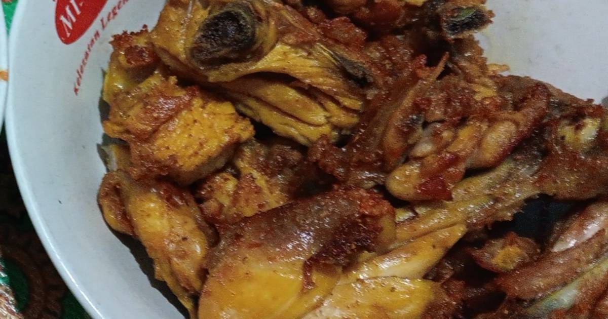 Resep Ayam Goreng Lengkuas ala Mimi Rita oleh Rita Subekti - Cookpad