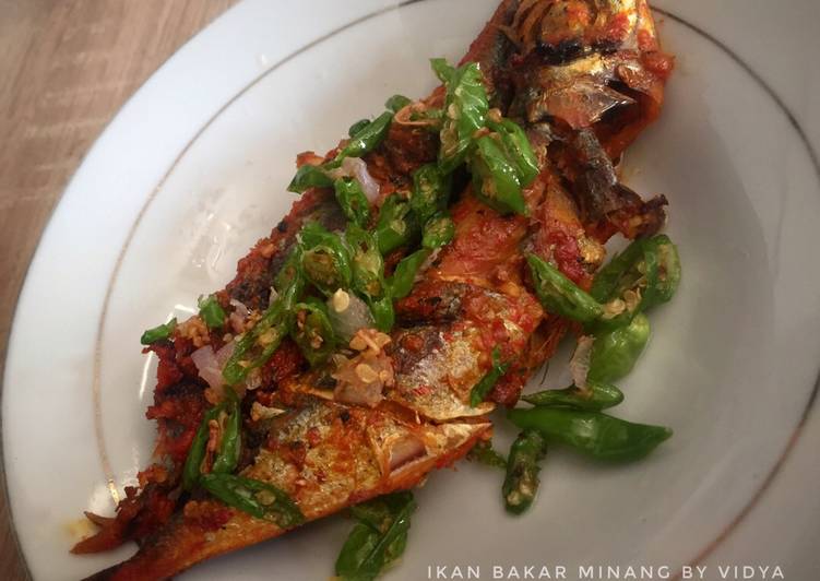 Ikan kembung bakar minang