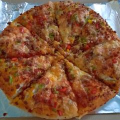 Beef pizza A picture of Beef pizza.
