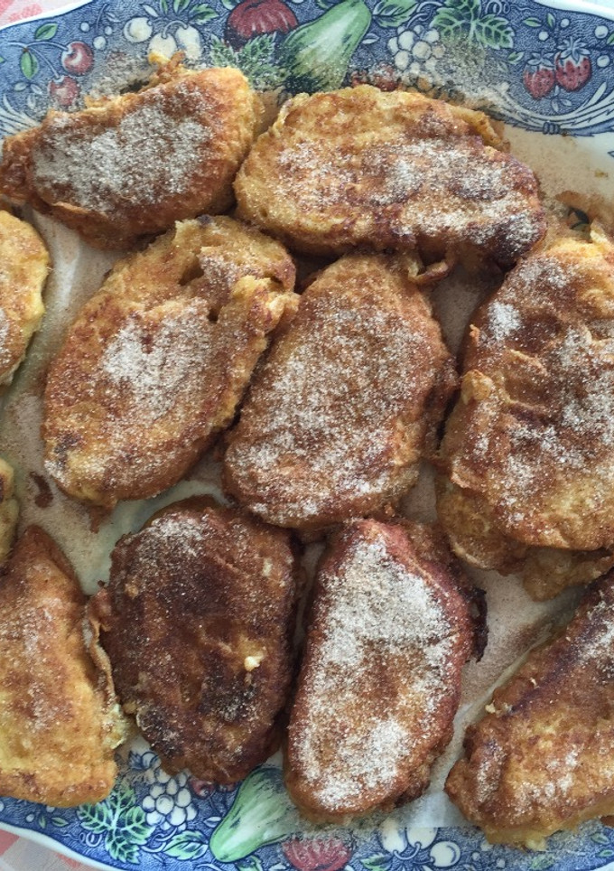 Una foto de Torrijas de la Semana Santa española