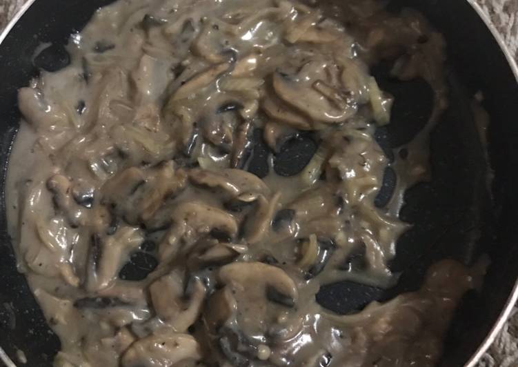 Langkah Mudah untuk Menyiapkan Black Pepper Mushroom Sauce (fiber creme), Lezat Sekali