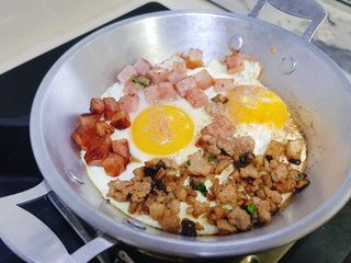 ไข่กระทะ อาหารเช้าง่ายๆ