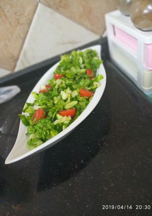 صورة لوصفة سلطة بالطماطم الكرزية