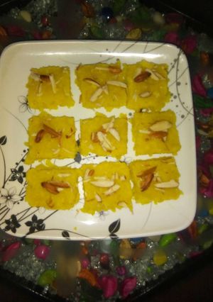 पोहा बर्फी (Poha Burfi recipe in hindi) रेसिपी मुख्य फोटो