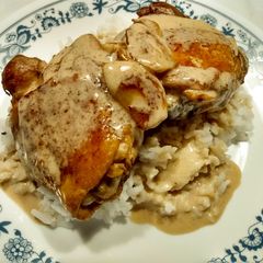 A picture of Coconut chicken adobo.