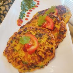 A picture of Spinach oats veggie pancakes.