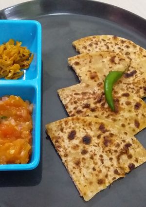 सत्तू के पराठे (Sattu ke parathe recipe in Hindi) रेसिपी मुख्य फोटो