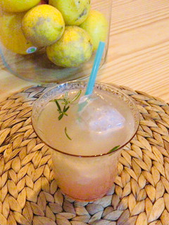 Una foto de Cóctel Paloma (sin alcohol)