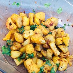 A picture of Viazi karai.