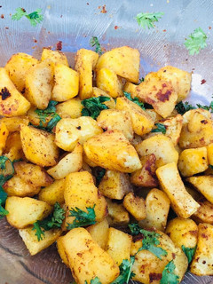 A picture of Viazi karai.