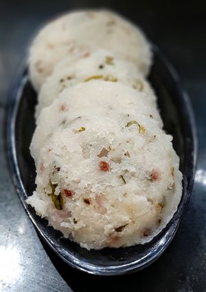 A picture of Radish idli/ muli idli.