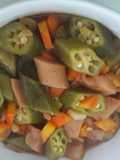 Tumis Okra merah dg wortel dan sosis