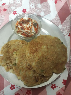 आलू पराठा (aloo paratha recipe in Hindi) रेसिपी मुख्य फोटो
