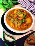 Lahsuni Aloo Palak Curry in Pressure Cooker