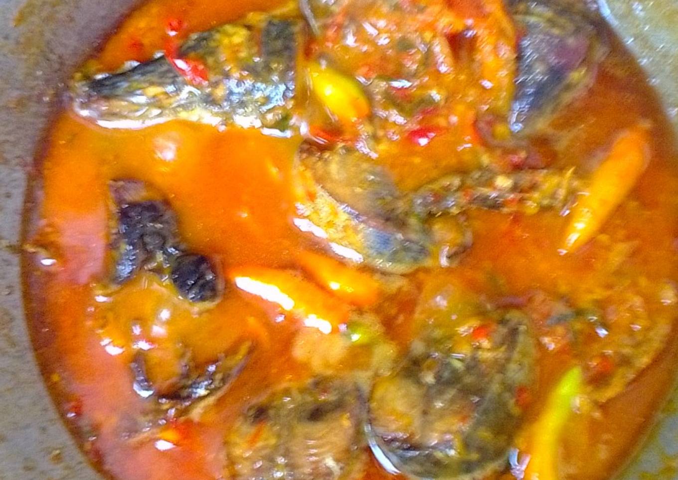 Ikan Tongkol/kembung bumbu merah