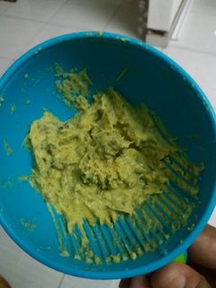 Foto resep MPASI 6 bulan, kentang bayam telur