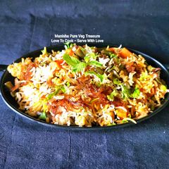 A picture of Zafrani Veg Handi Dum Biryani.