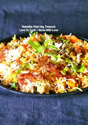 A picture of Zafrani Veg Handi Dum Biryani.