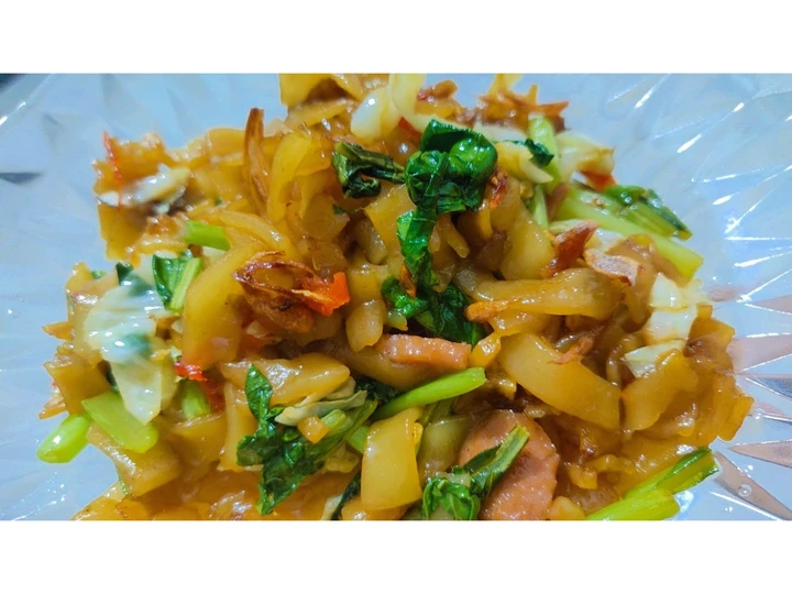 Langkah Gampang Menyiapkan Resep Kwetiau Goreng Pedas Solaria 😁 yang Lezat Anti Ribet, Bisa Manjain Lidah