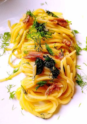 Foto di Spaghetti Ajo e Ojo con Finocchietto Selvatico e Alici