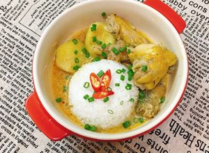 Hình của món Cơm Cari Gà Kiểu Thái.