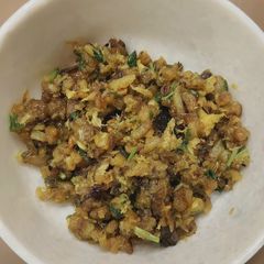 A picture of Macher Jhuro / Crumbled Fish (co-star to your Khichdi).