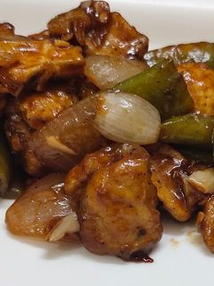 चिल्ली मशरूम (Chilli mushroom recipe in hindi) रेसिपी मुख्य फोटो