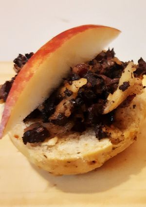 Una foto de Tapitas de morcilla 😋
