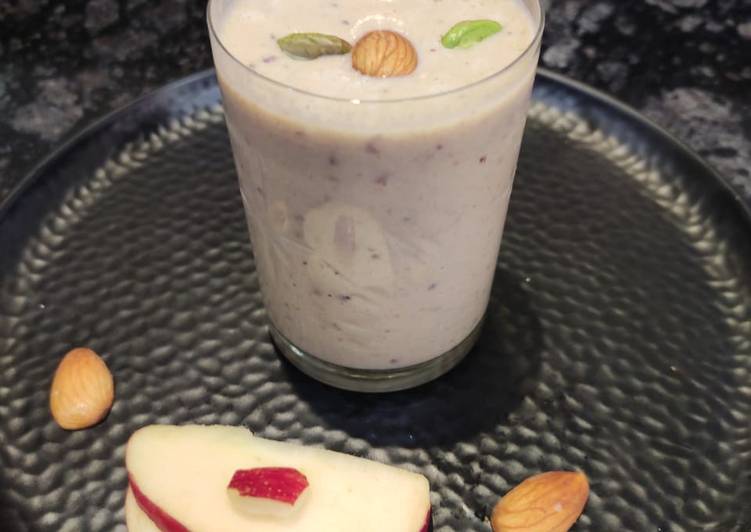 Easiest Way to Make Speedy Healthy Oats &amp; Apple Smoothie