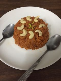 A picture of Gajar ka halwa.