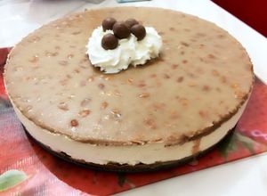 صورة لوصفة تشيز كيك السنيكرز