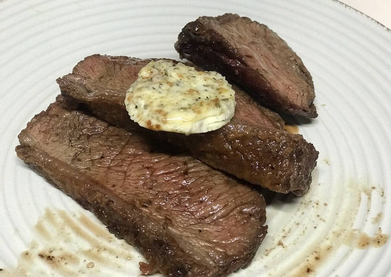 Very light beef with creamy milk and basil