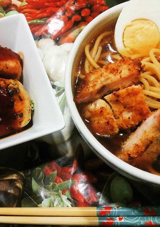 Una foto de Ramen estilo tradicional