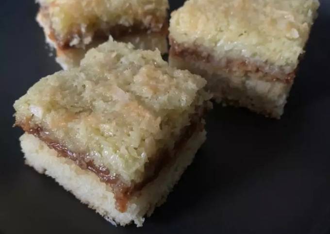 Step-by-Step Guide to Prepare Speedy Coconut and Dulce De Leche Squares