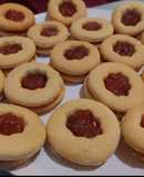 Galletas rellenas con mermelada