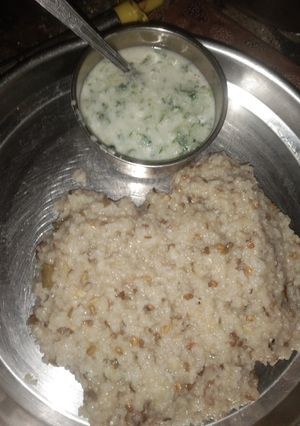 मूंग की खिचड़ी (moong ki khichdi recipe in Hindi) रेसिपी मुख्य फोटो