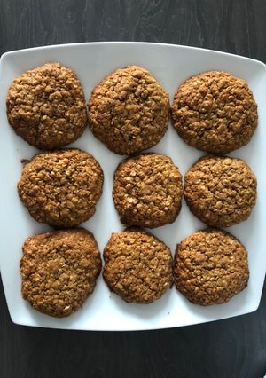A picture of Oaty biscuits.