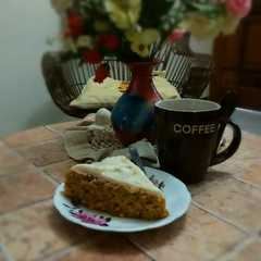 A picture of Torta de zanahoria y nuez.