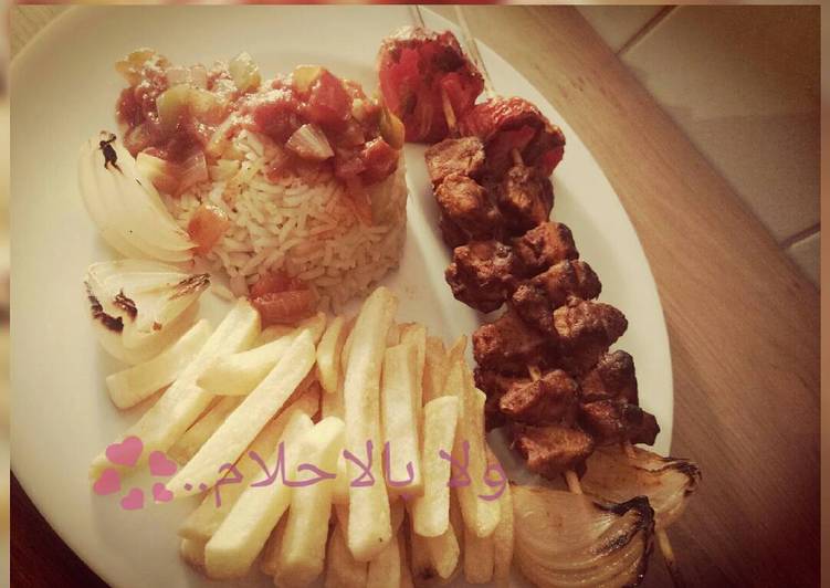 شيش طاووق مشوي مع رز مدخن 👌🍢🍚